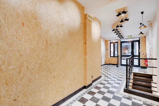 Boutique Damier showroom fashionweek