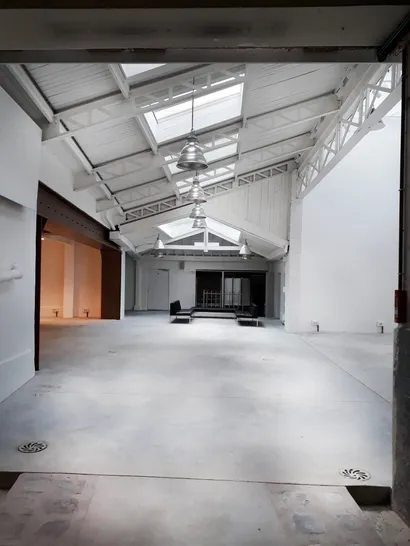 Entrepôt R rent showroom