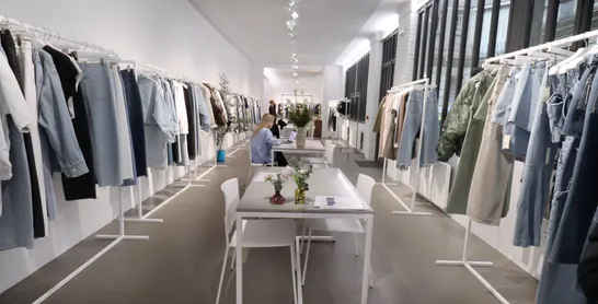 null showroom in Paris