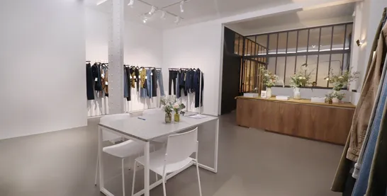 null lease showroom