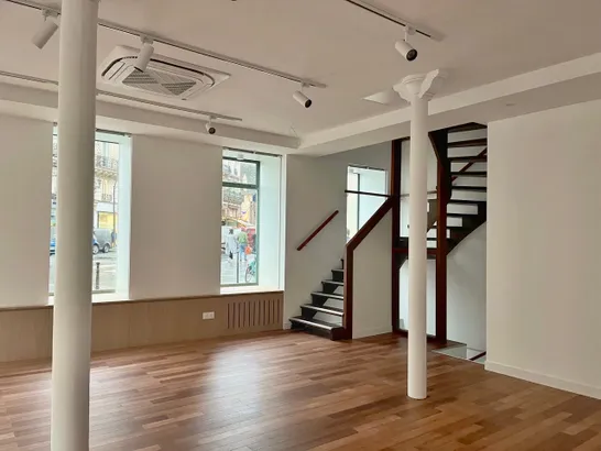 null rent showroom
