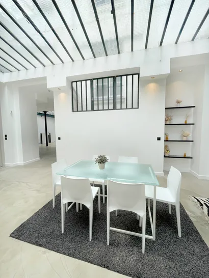 Galerie Anne-Pierre rent showroom