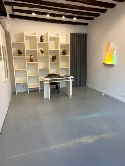null rent showroom