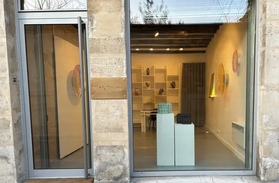 null storefront