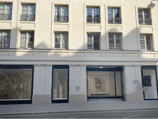 null lease showroom