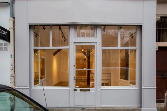 null rent showroom
