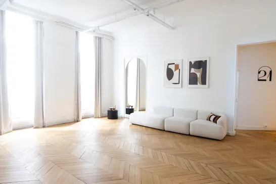 null rent showroom