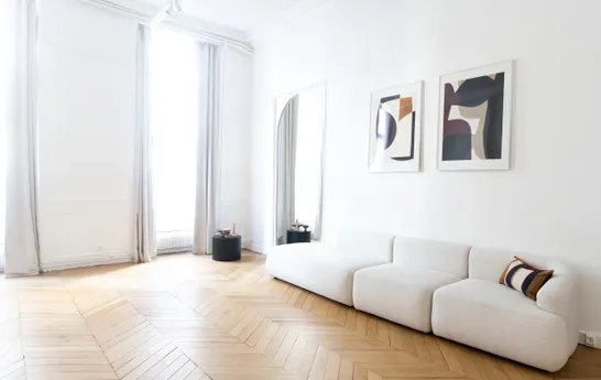 null lease showroom