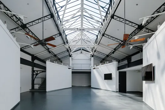 Atelier de Charlotte rent showroom