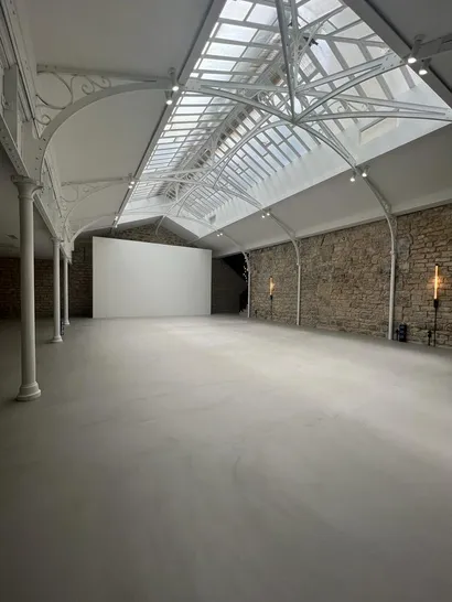 Showroom 4 Paris fashionweek rent