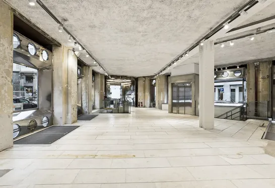 Showroom Galaxy  showroom paris rent