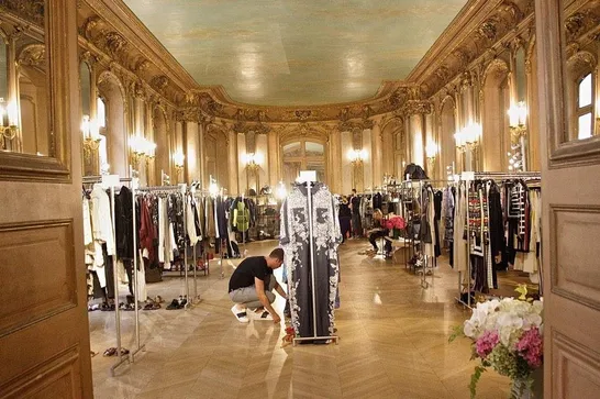Salle Napoléon rent showroom