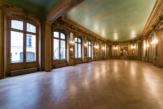 Salle Napoléon storefront
