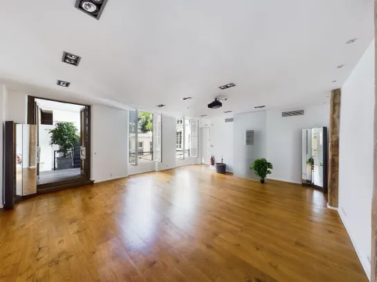 null rent showroom