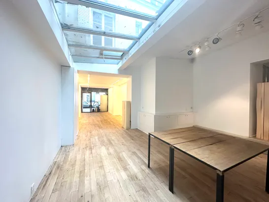 Showroom Mathieu storefront