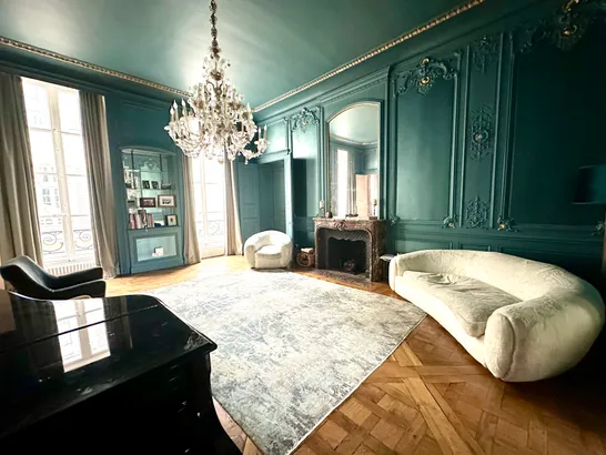 Chez Guillaume rent showroom