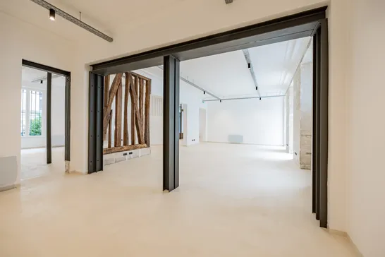 null showroom in Paris