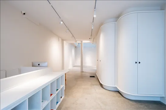 Showroom C showroom paris fashionweek lease