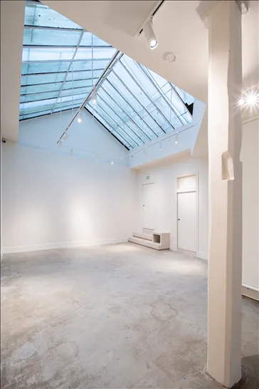 Showroom C showroom paris