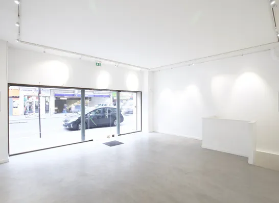 null showroom paris fashionweek