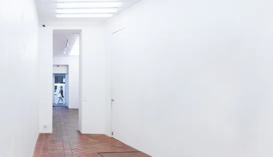 null showroom paris fashionweek