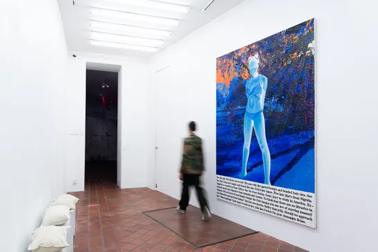 null showroom paris fashionweek lease