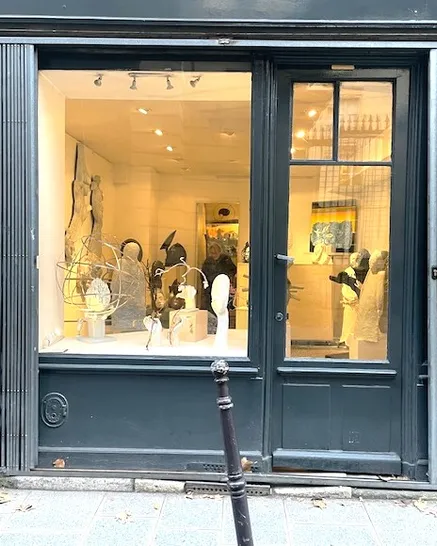 null showroom in Paris