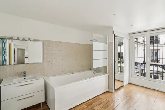 null showroom paris rent