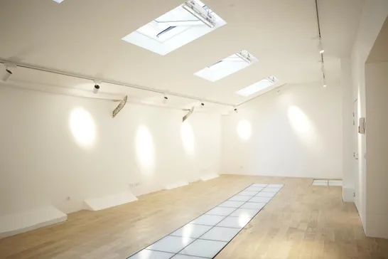 null showroom paris