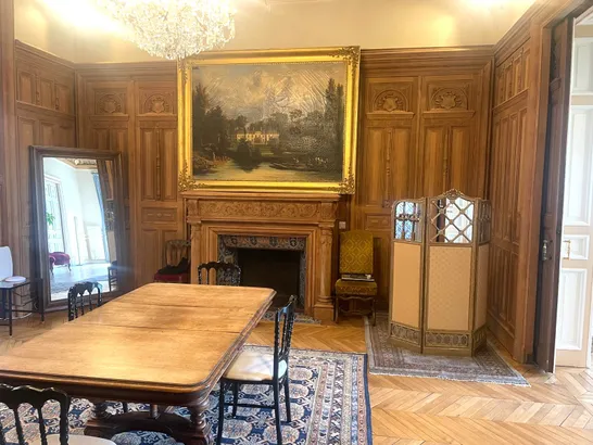 null showroom paris rent