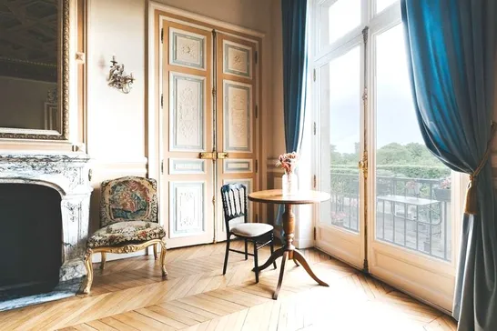 null showroom paris fashionweek lease